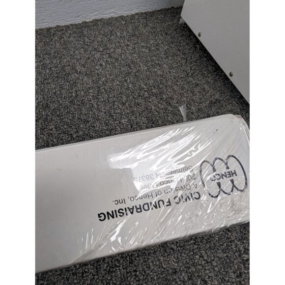 The Millionaire Game Vintage Board Game Henco 1984 Massillon, Ohio - New Sealed - Picture 4 of 4